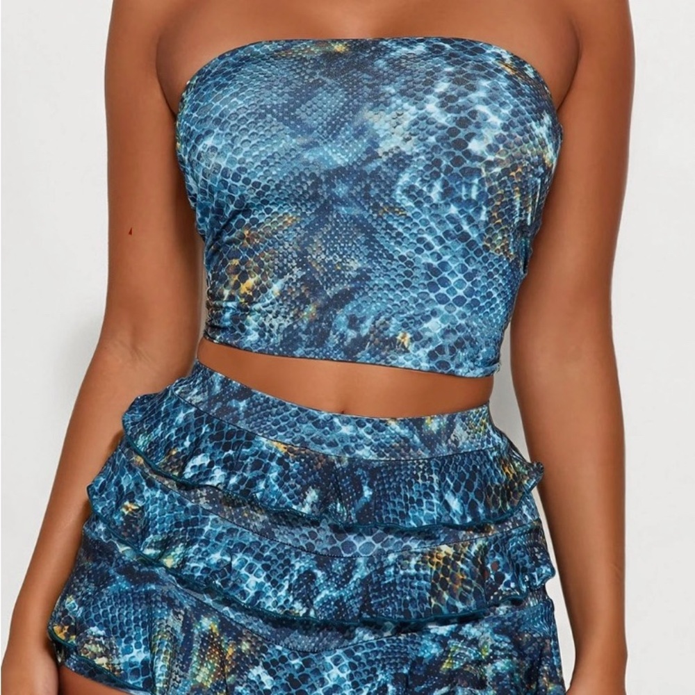 Blue Snake Print Tube Top and Skirt Set